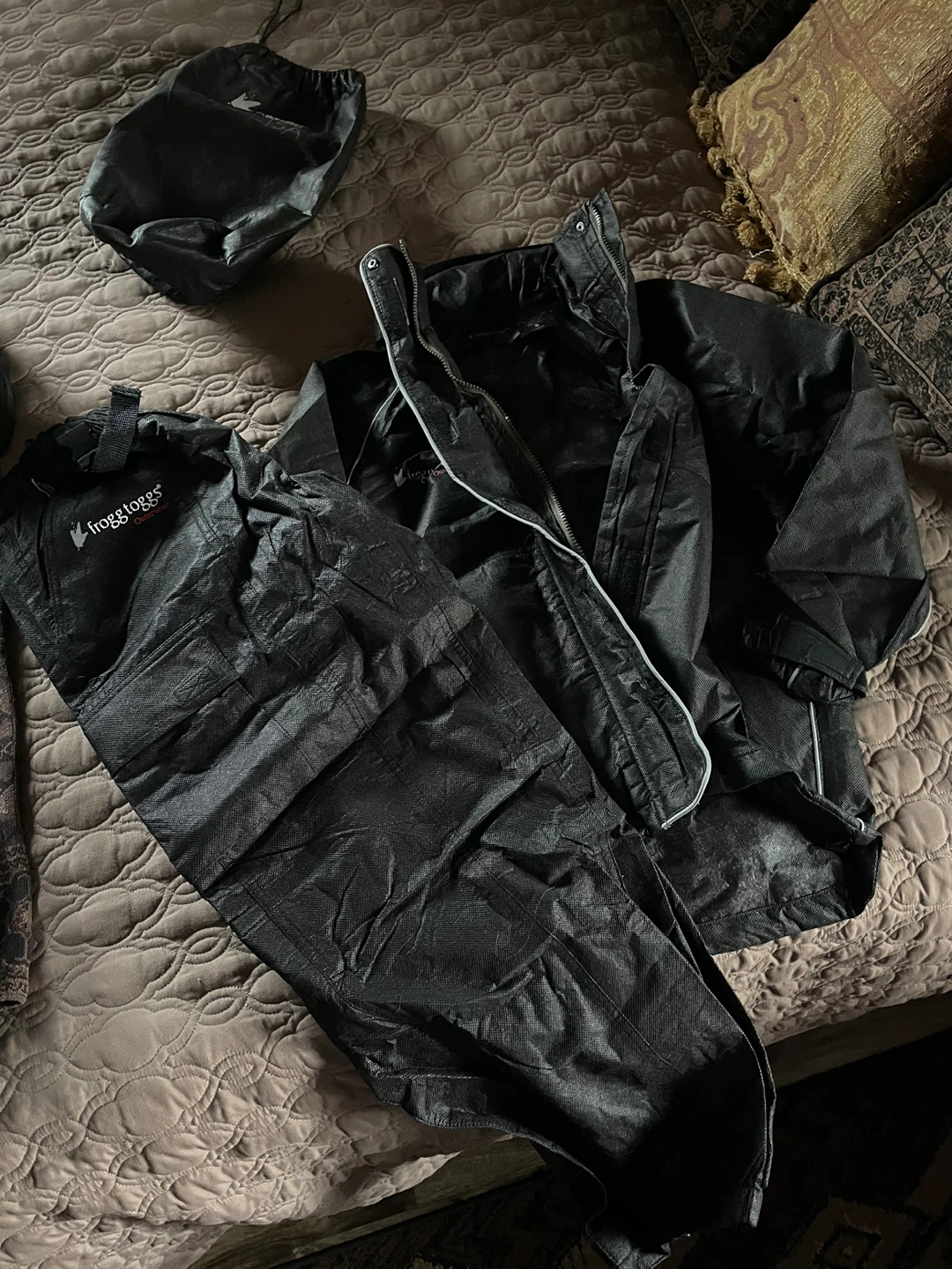 Frogg Toggs Rain Suit - Size Small - photo 5