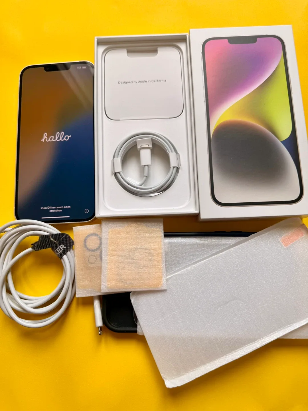 Apple iPhone 14 - White