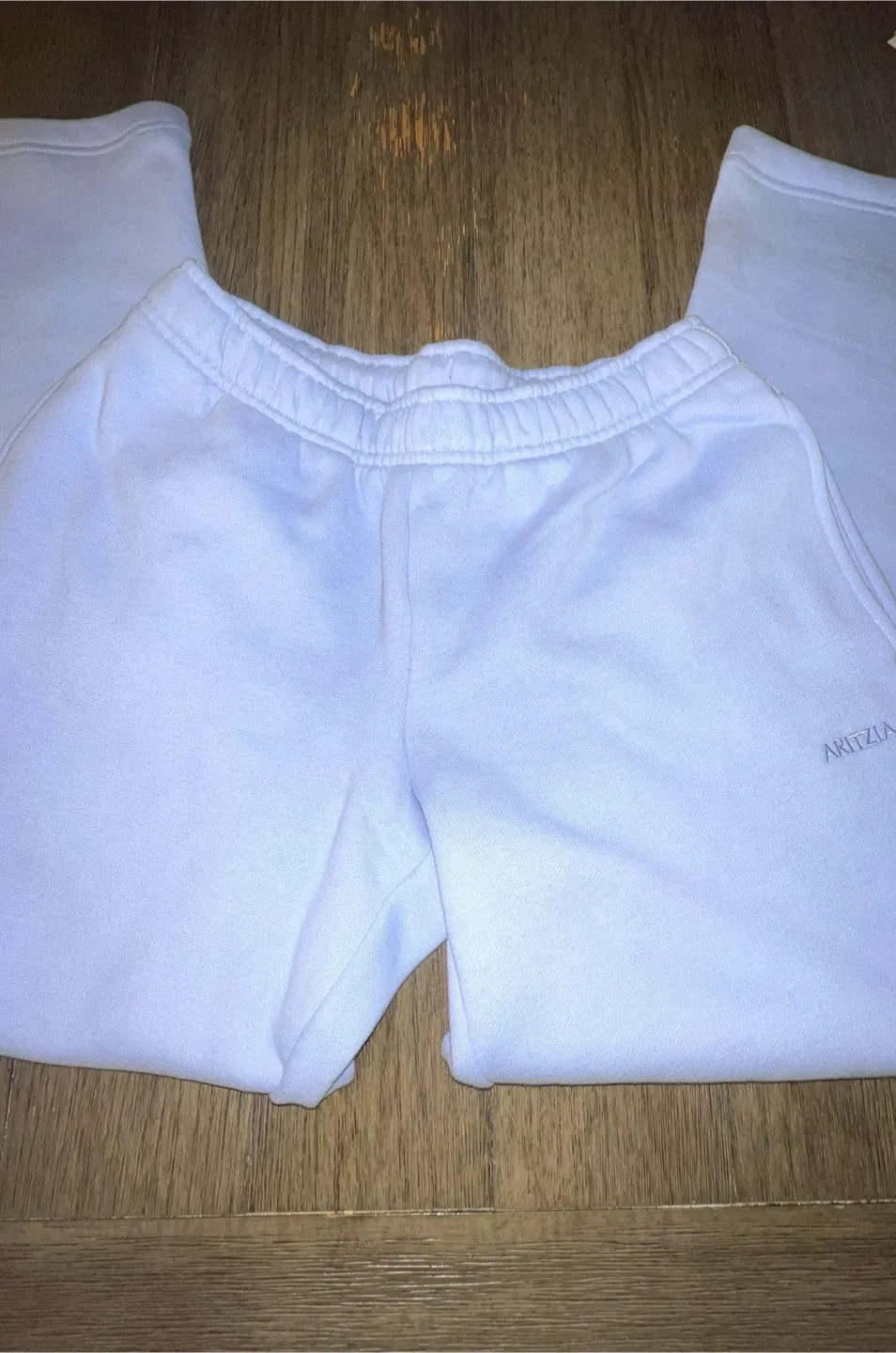 Aritzia TNA Cozy Fleece Mega Sweatpants image indicator(2)