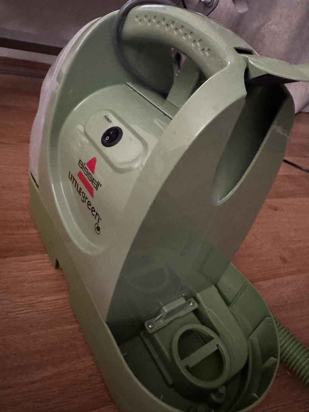 BISSELL Little Green Portable Spot Cleaner – Great Condition - photo 4