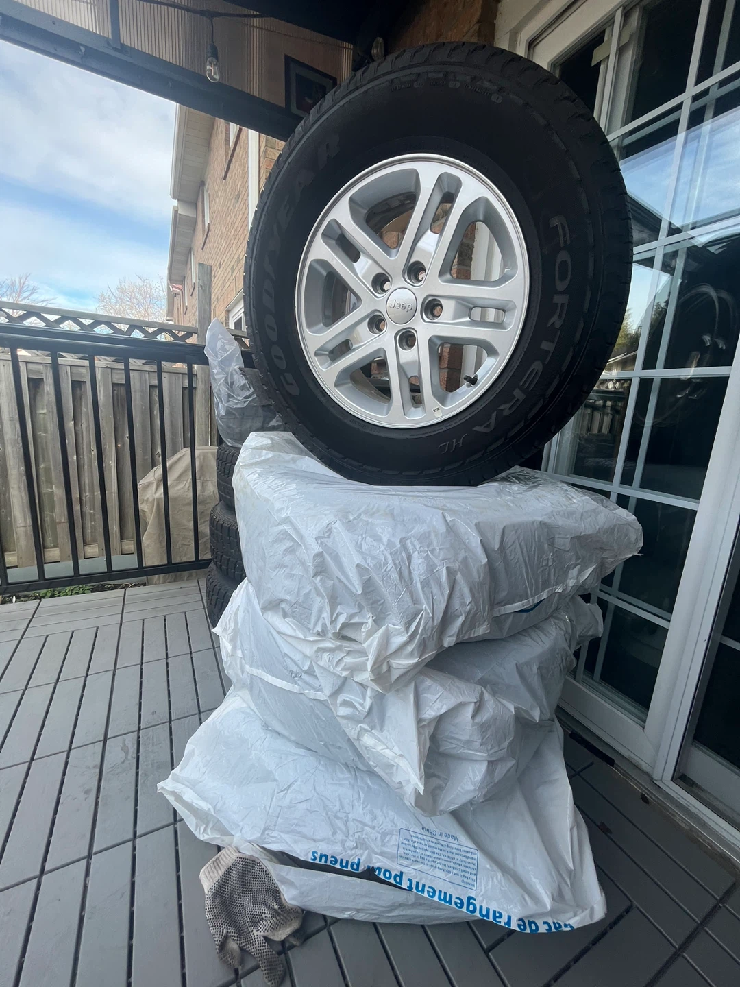 OEM Jeep Mopar Wheels w GoodYear Fortera Tires DOT 2023 - photo 4