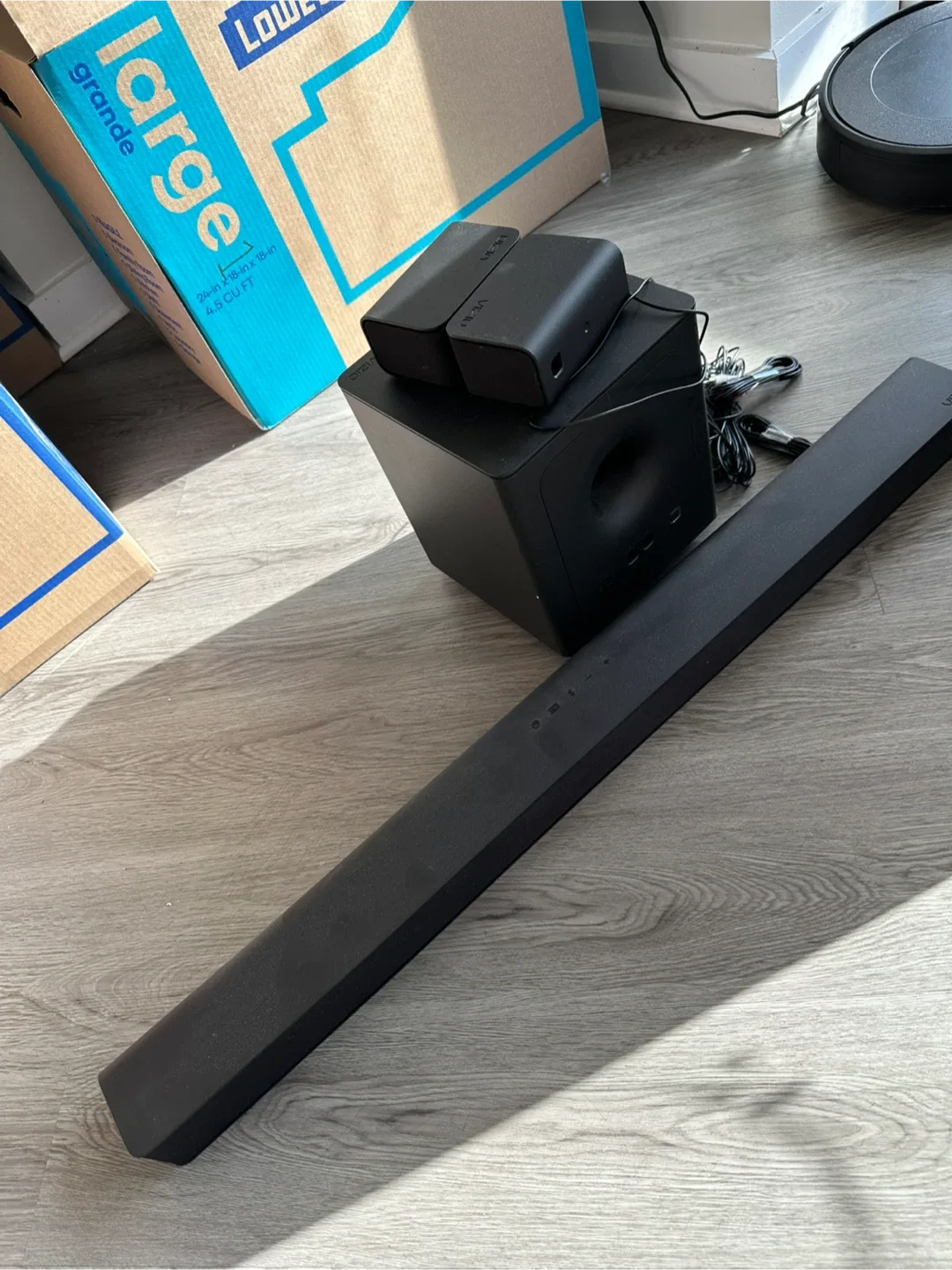 Vizio Soundbar with Subwoofer and Speakers image indicator(2)
