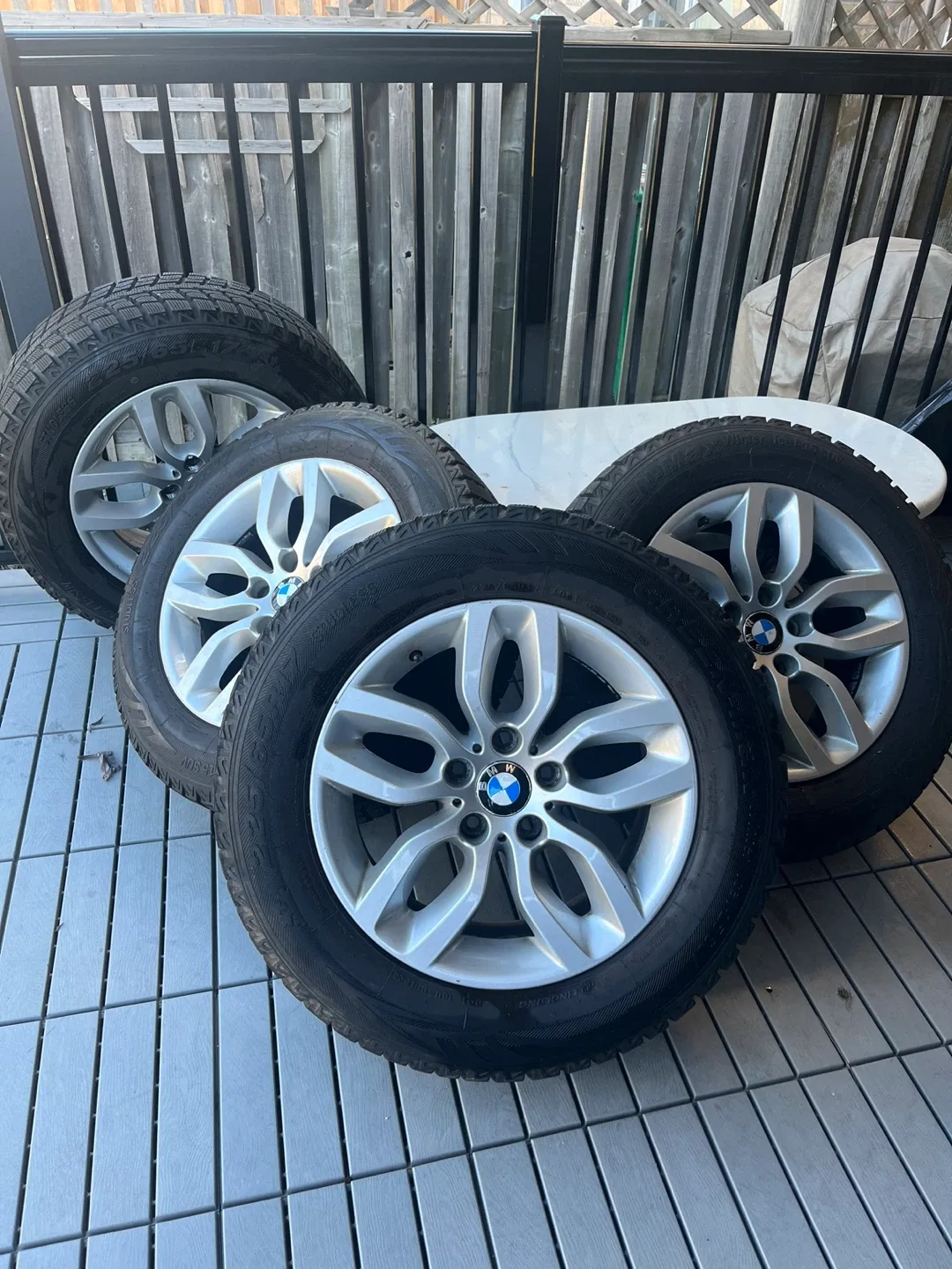 BMW OEM Wheels w Winter Tires 225-65r17 DOT2022