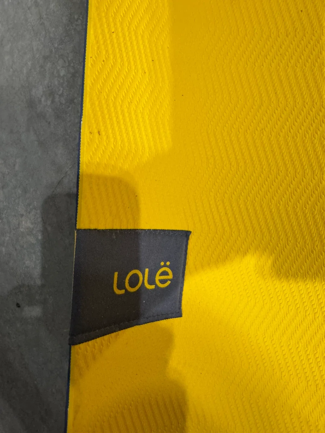 Lolë Yoga Mat image indicator(2)