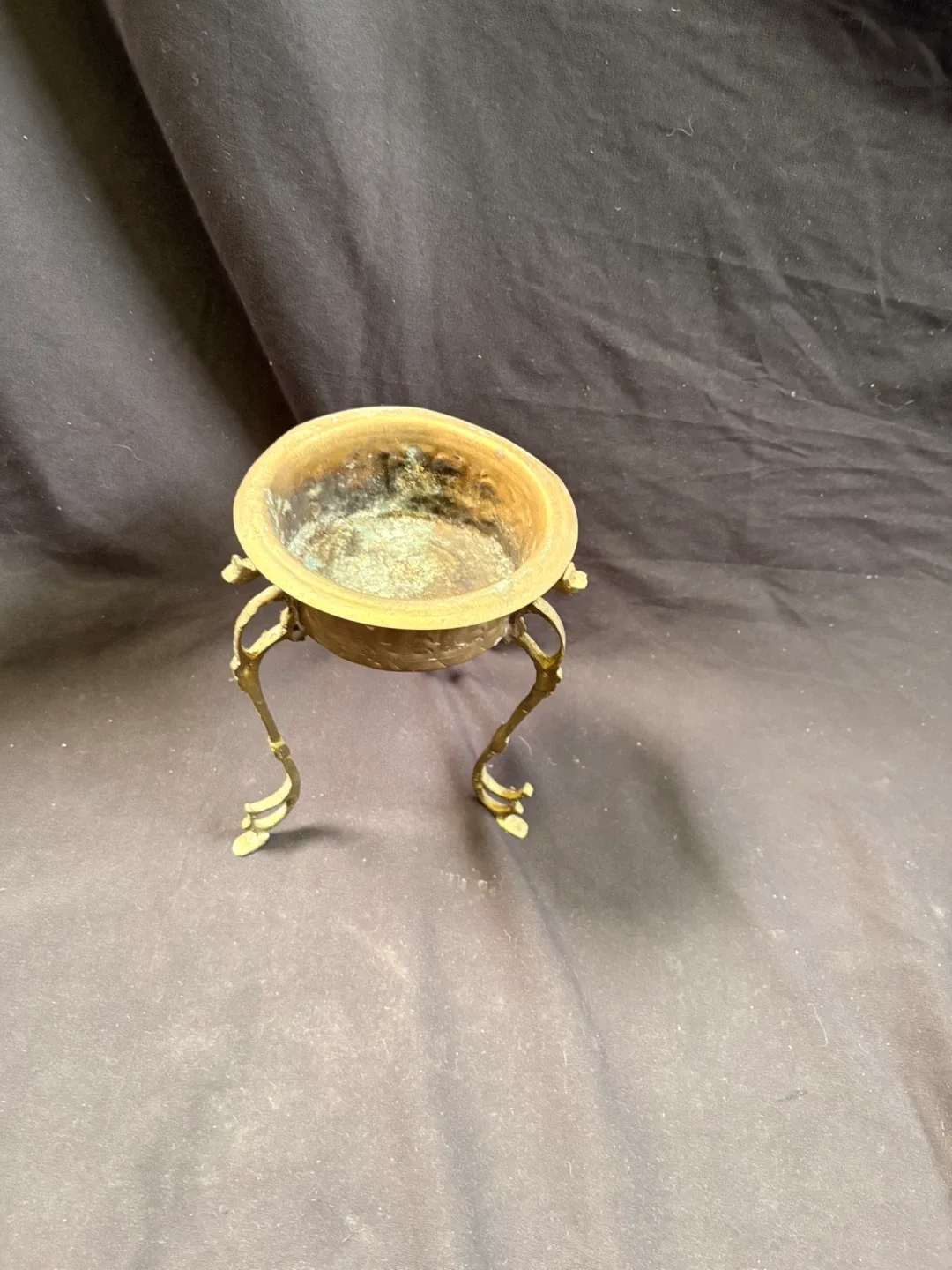 FREE Vintage Brass candle holder Bowl with Legs image indicator(3)