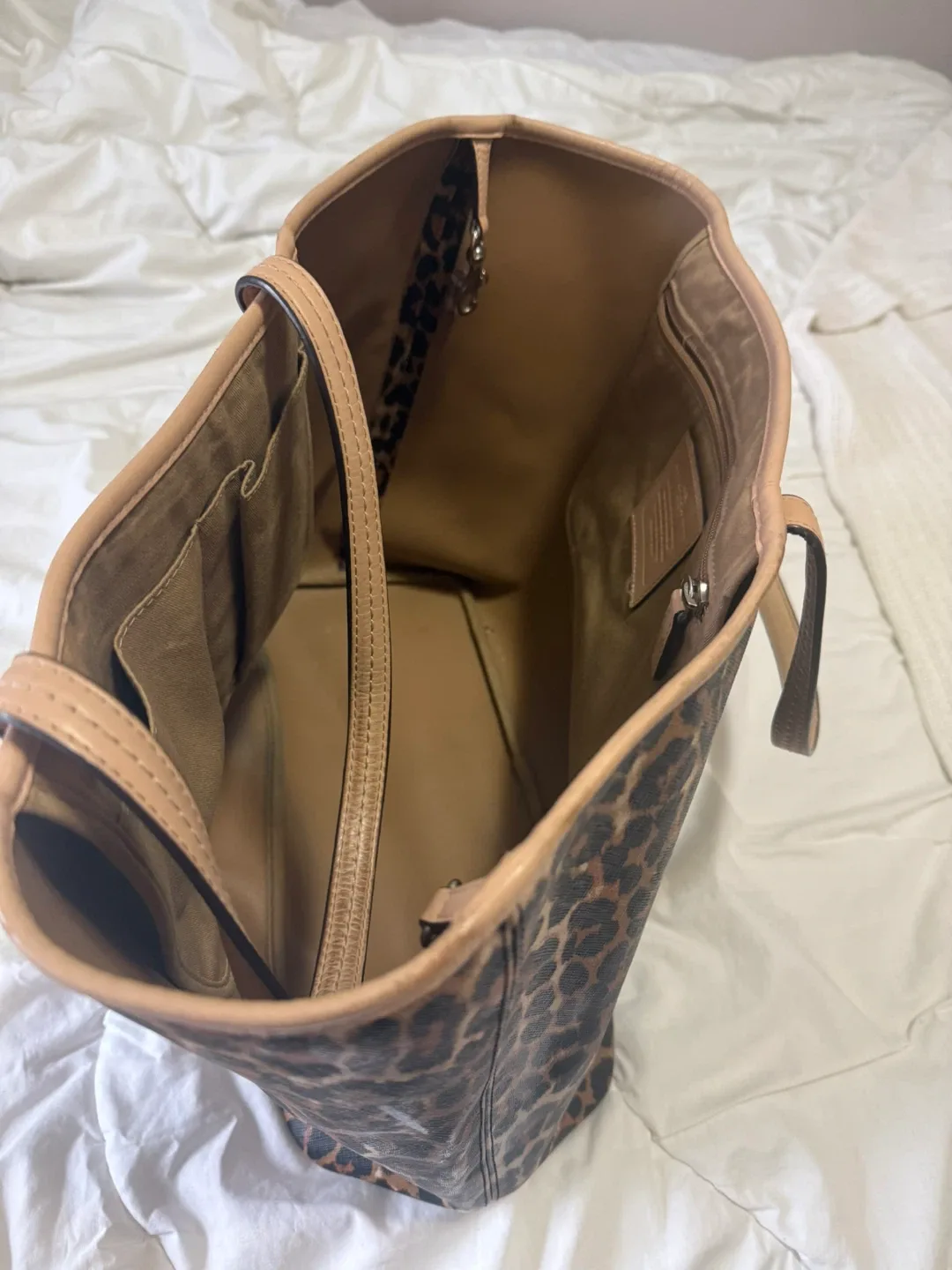 Coach Leopard Print Tote Bag image indicator(4)