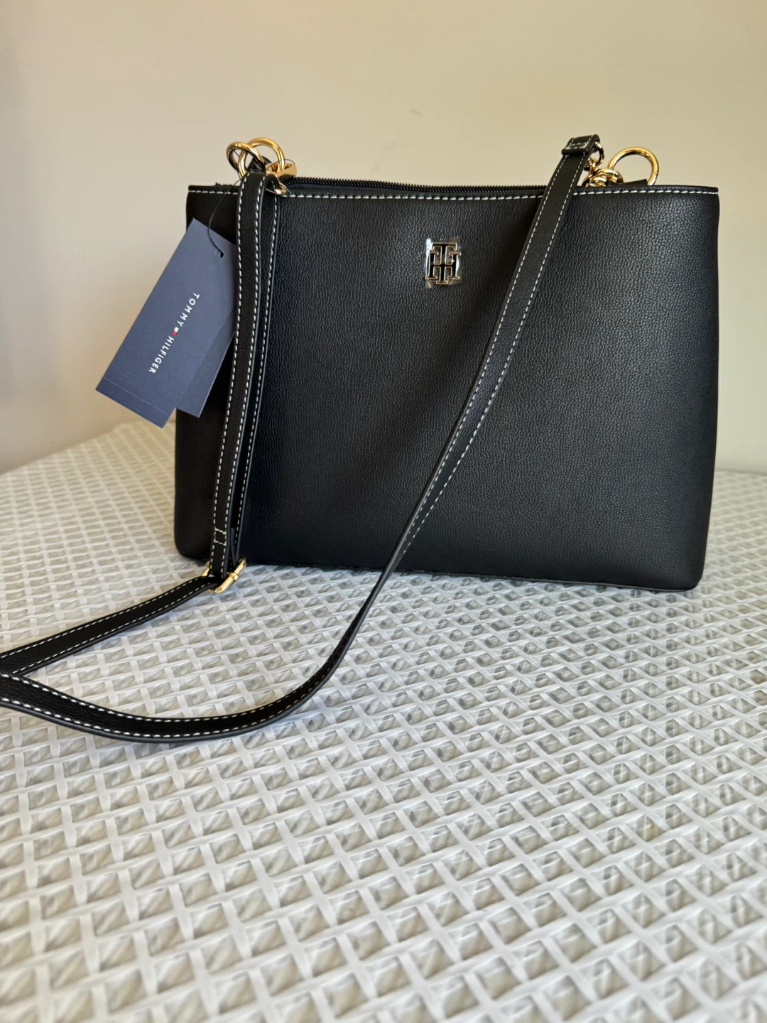 Tommy Hilfiger Black Satchel Bag w/ Detachable Strap - photo 3