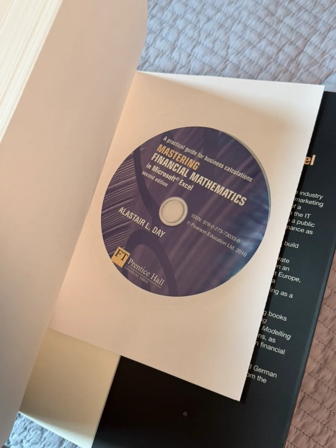 Mastering Financial Mathematics in Excel Book image indicator(2)