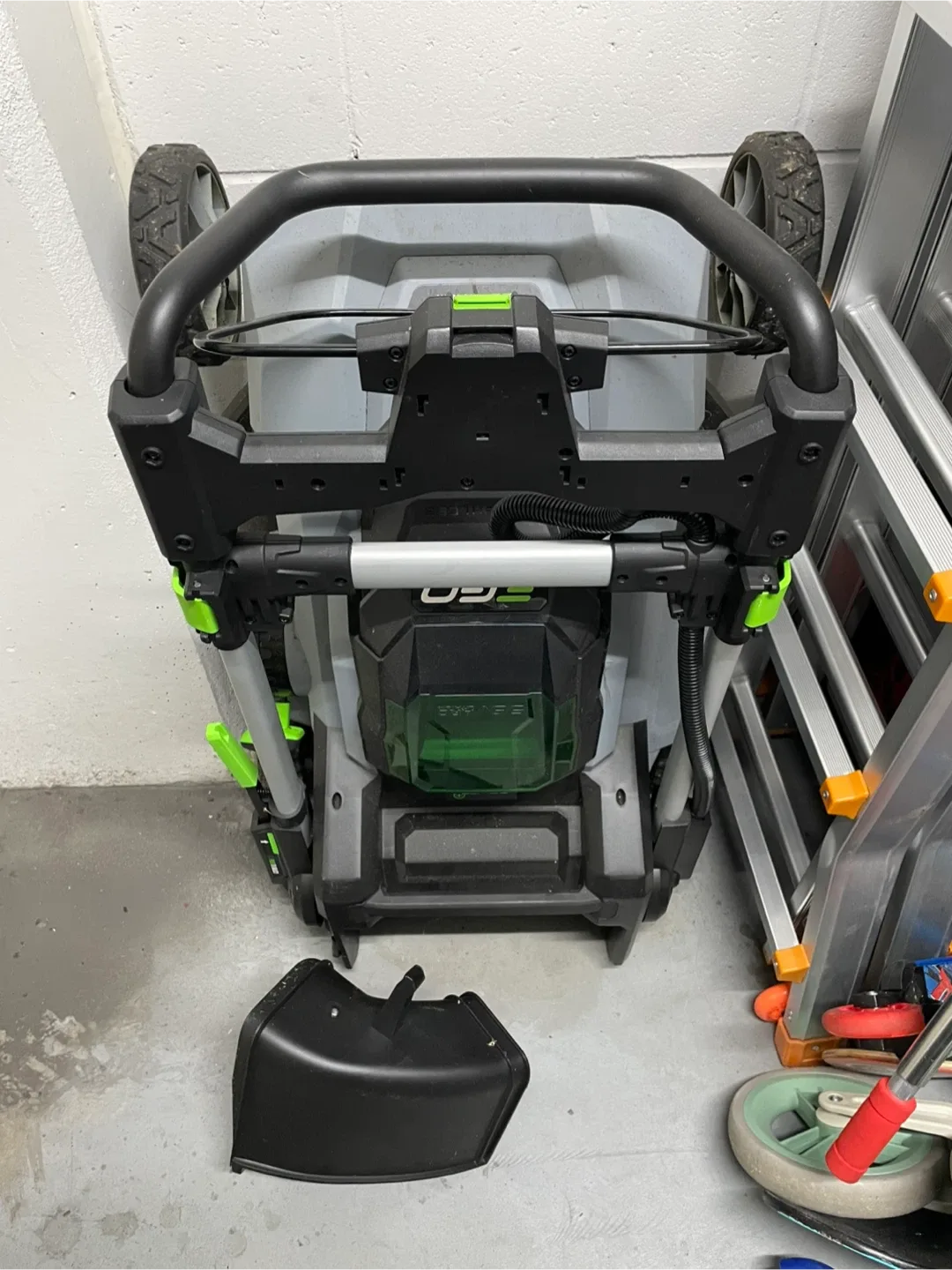 EGO lawnmower, snow blower and 2 56V Battery & Charger image indicator(6)