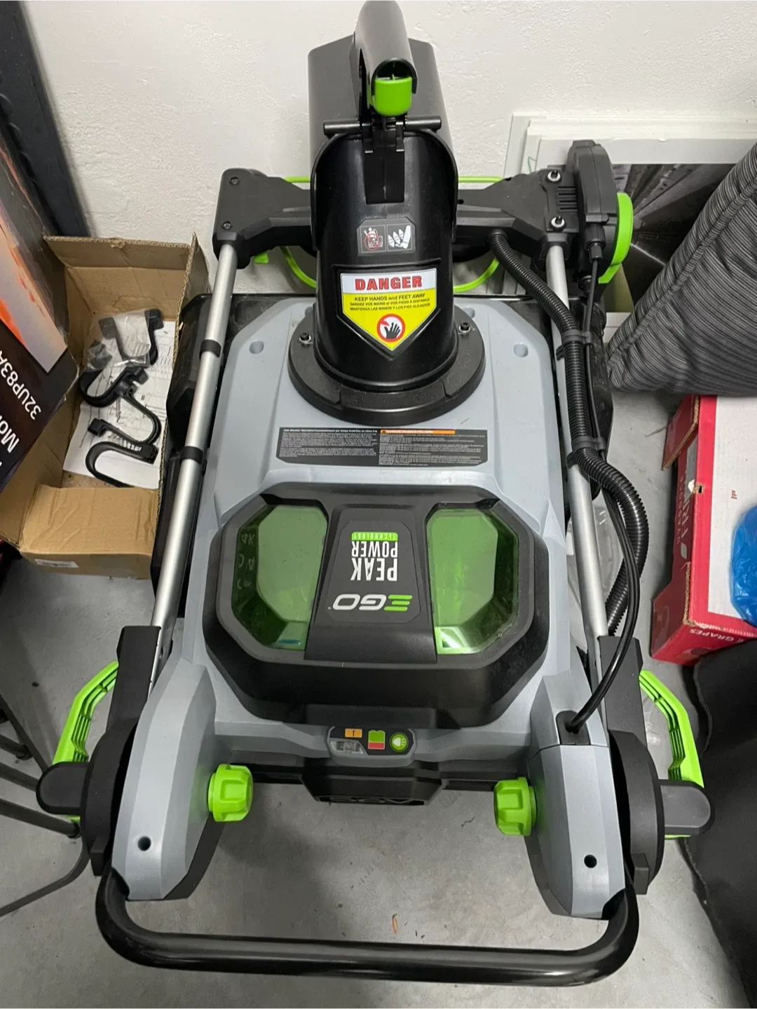 EGO lawnmower, snow blower and 2 56V Battery & Charger image indicator(9)