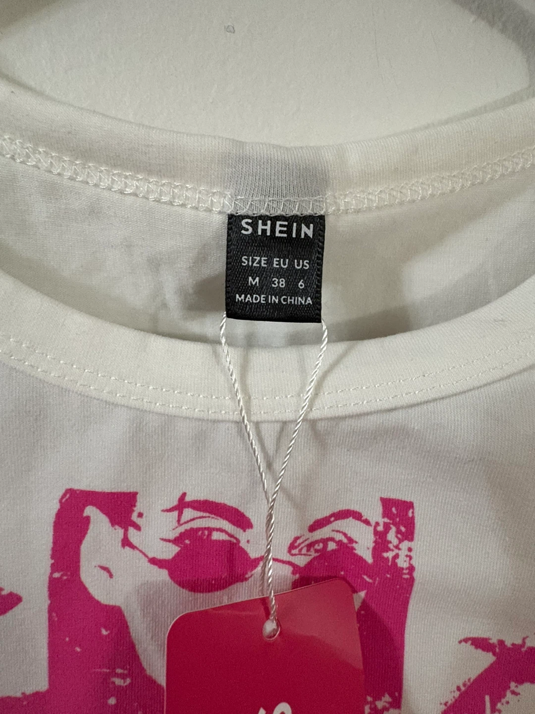 New SHEIN White Graphic Tee - Size M - photo 3