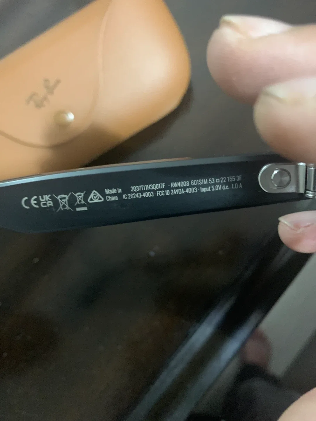 Ray-Ban Meta Wayfarer Smart Glasses image indicator(5)