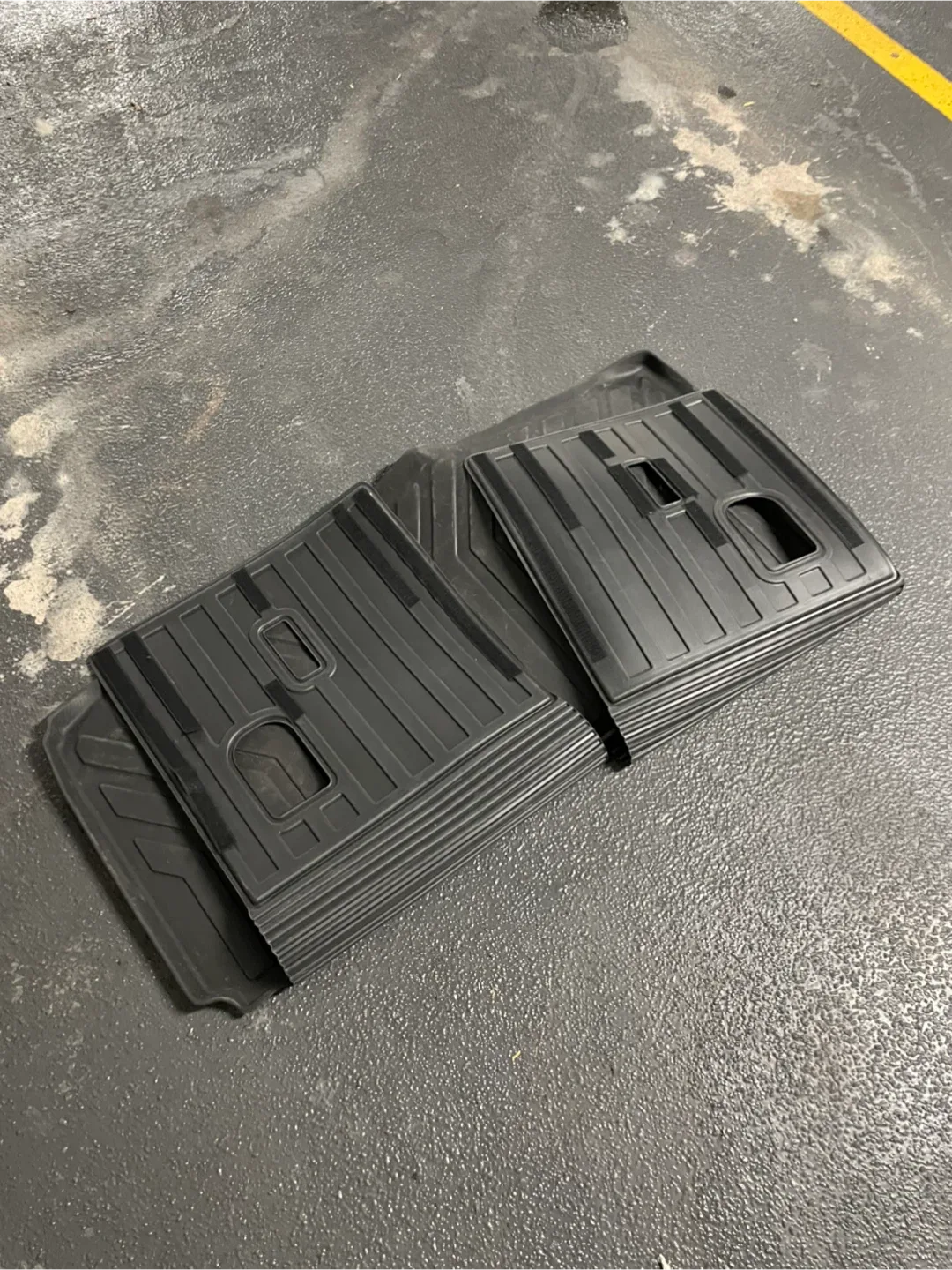 2023 Mdx trunk floor Mats