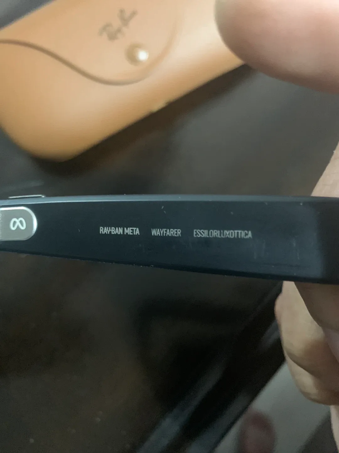 Ray-Ban Meta Wayfarer Smart Glasses image indicator(9)