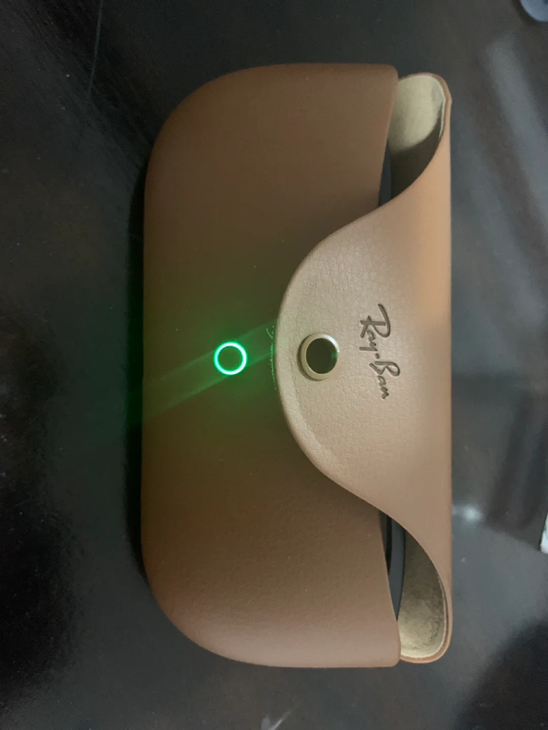 Ray-Ban Meta Wayfarer Smart Glasses image indicator(10)