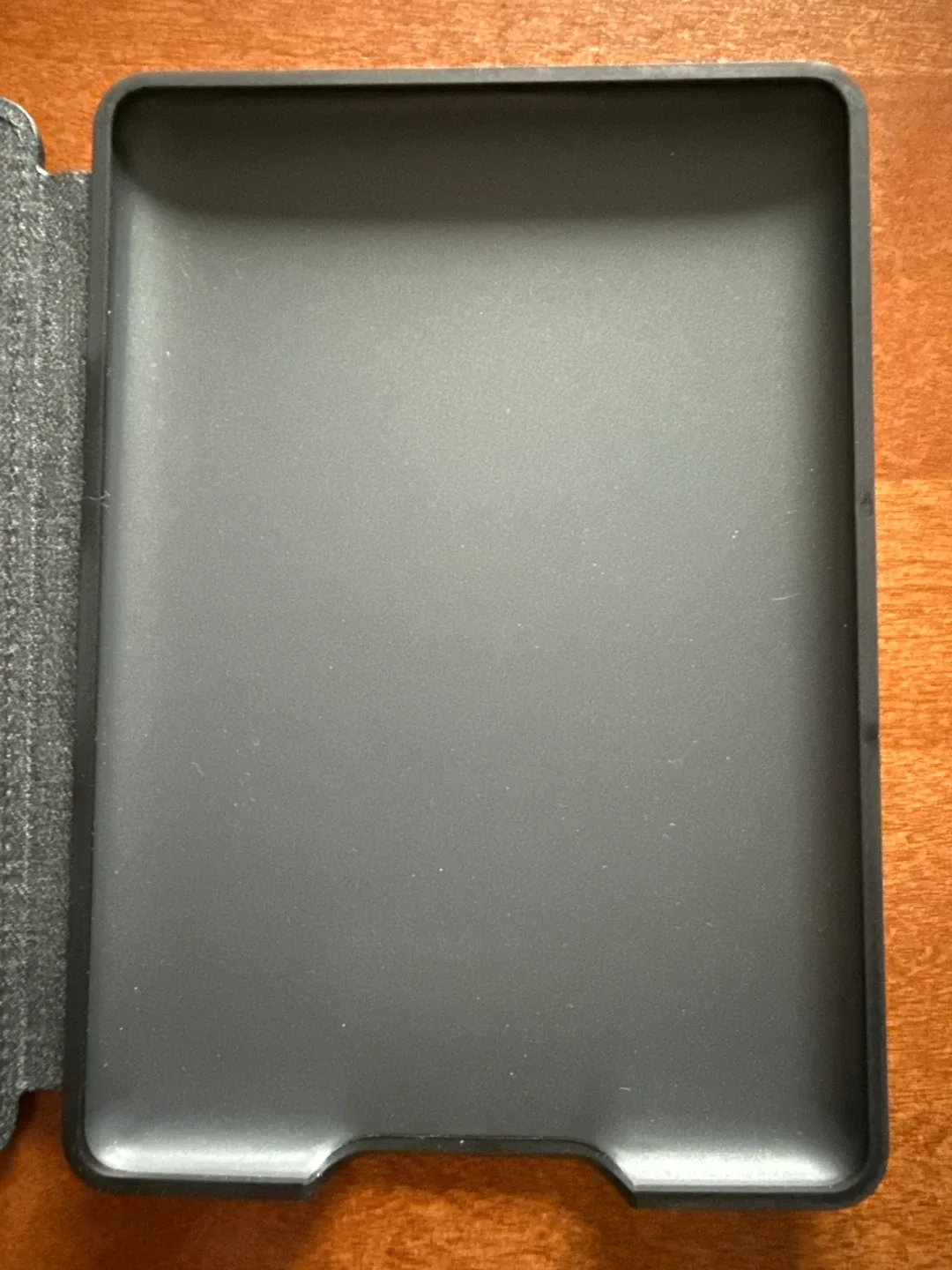 Kindle Black Leather Case image indicator(3)