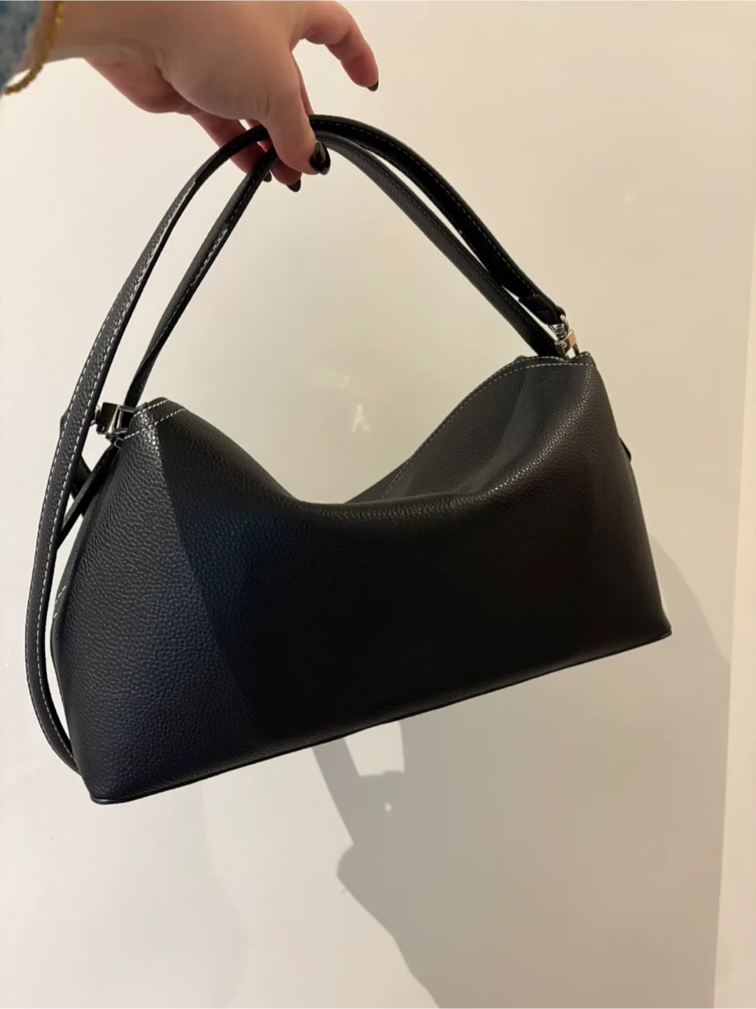 T Lock Leather Handbag image indicator(2)