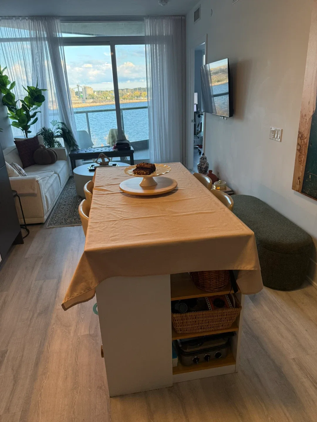 Wood Kitchen Island image indicator(2)