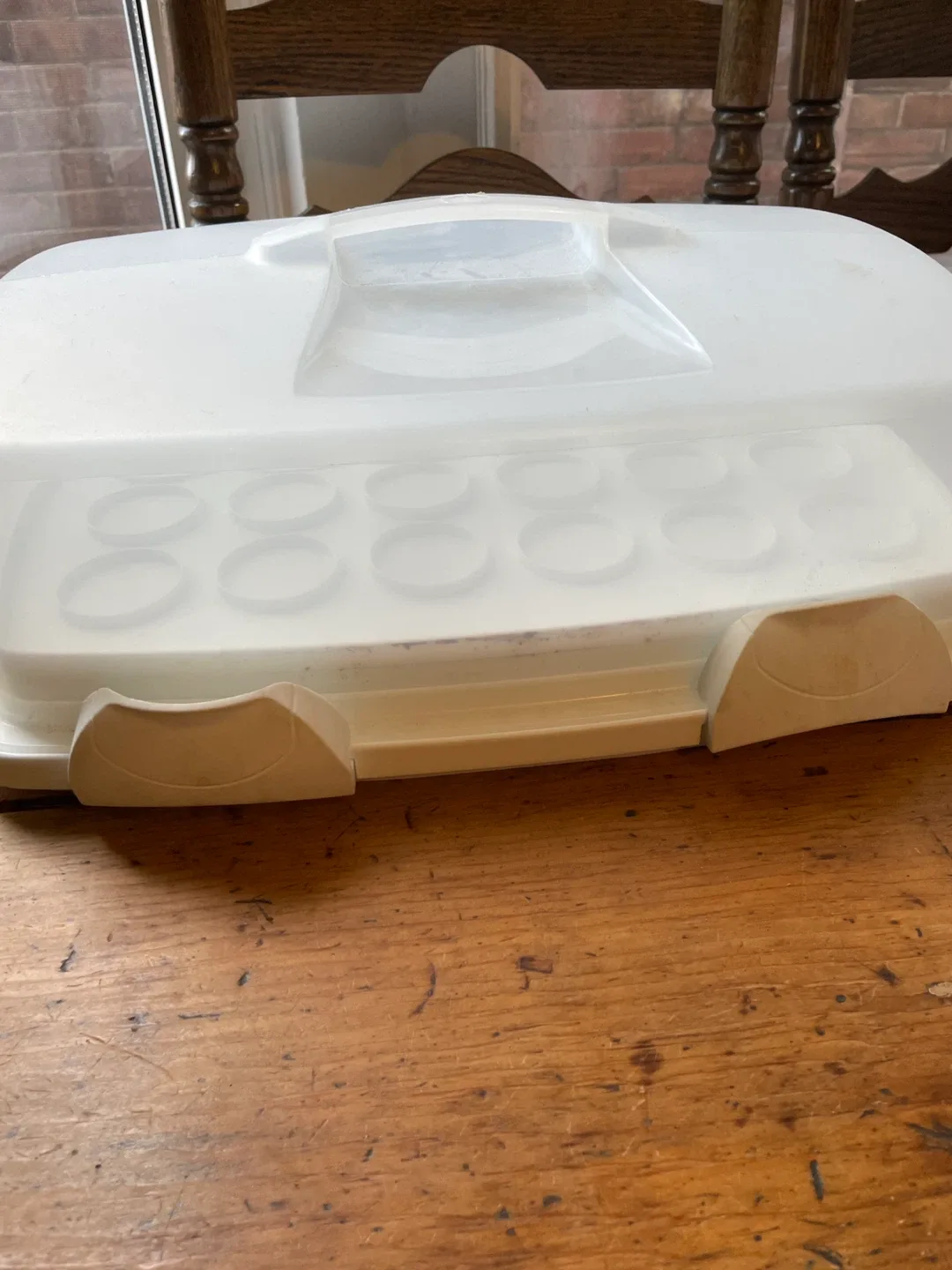 Cupcake and cake carrier tray with lid image indicator(5)