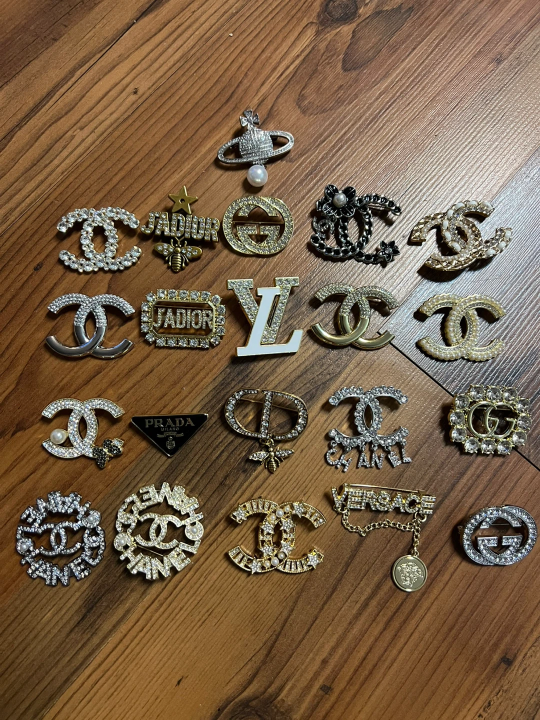 Designer Brooch - Chanel, LV, YSL, Dior - photo 2