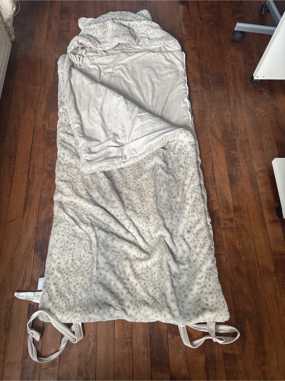 Bella Lux Baby Sleeping Bag - Great Condition! image indicator(2)