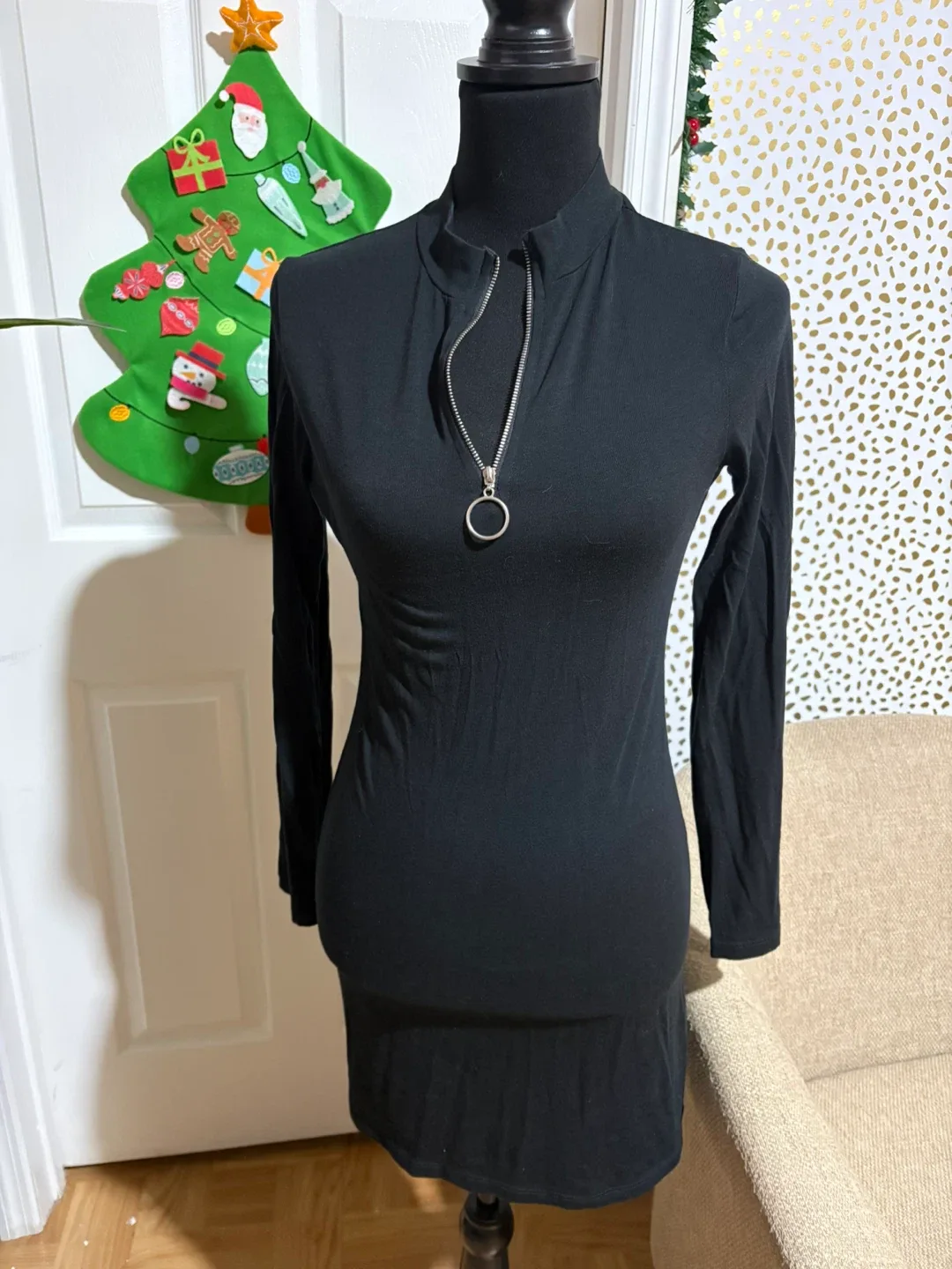 Heart & Hips Black Dress - Size L