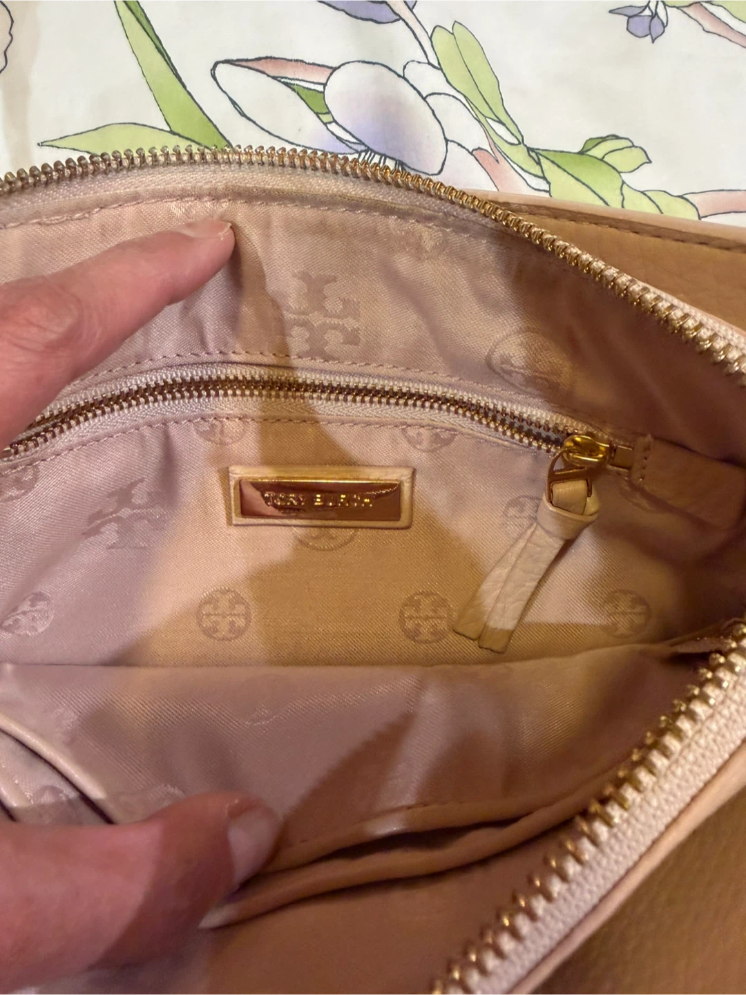 Tory Burch Leather Crossbody Bag - photo 3