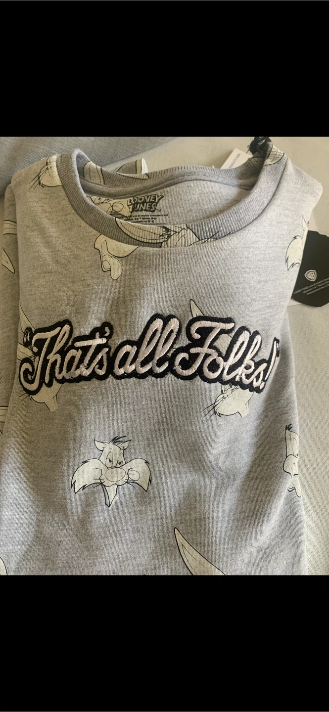New Looney Tunes Bugs Bunny Sweater Set