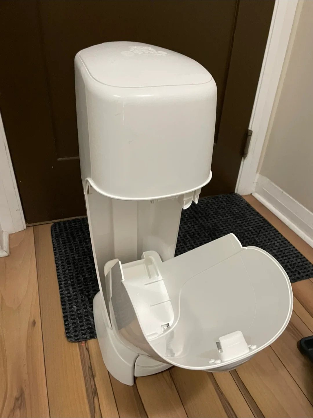 Diaper Genie Odour Lock System image indicator(2)