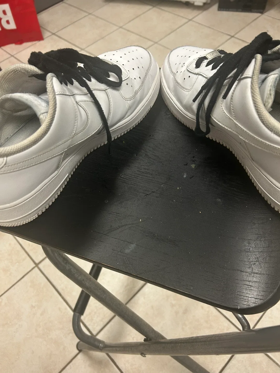 Nike Air Force 1 White Sneakers image indicator(3)