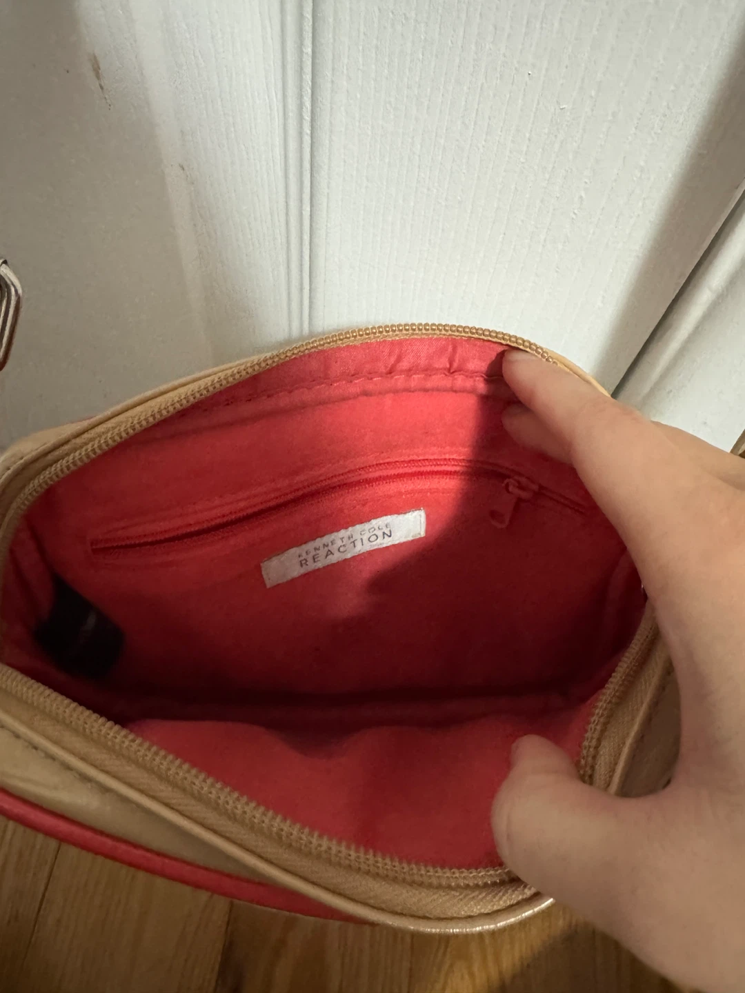 Kenneth Cole Reaction Crossbody Red Purse - photo 2