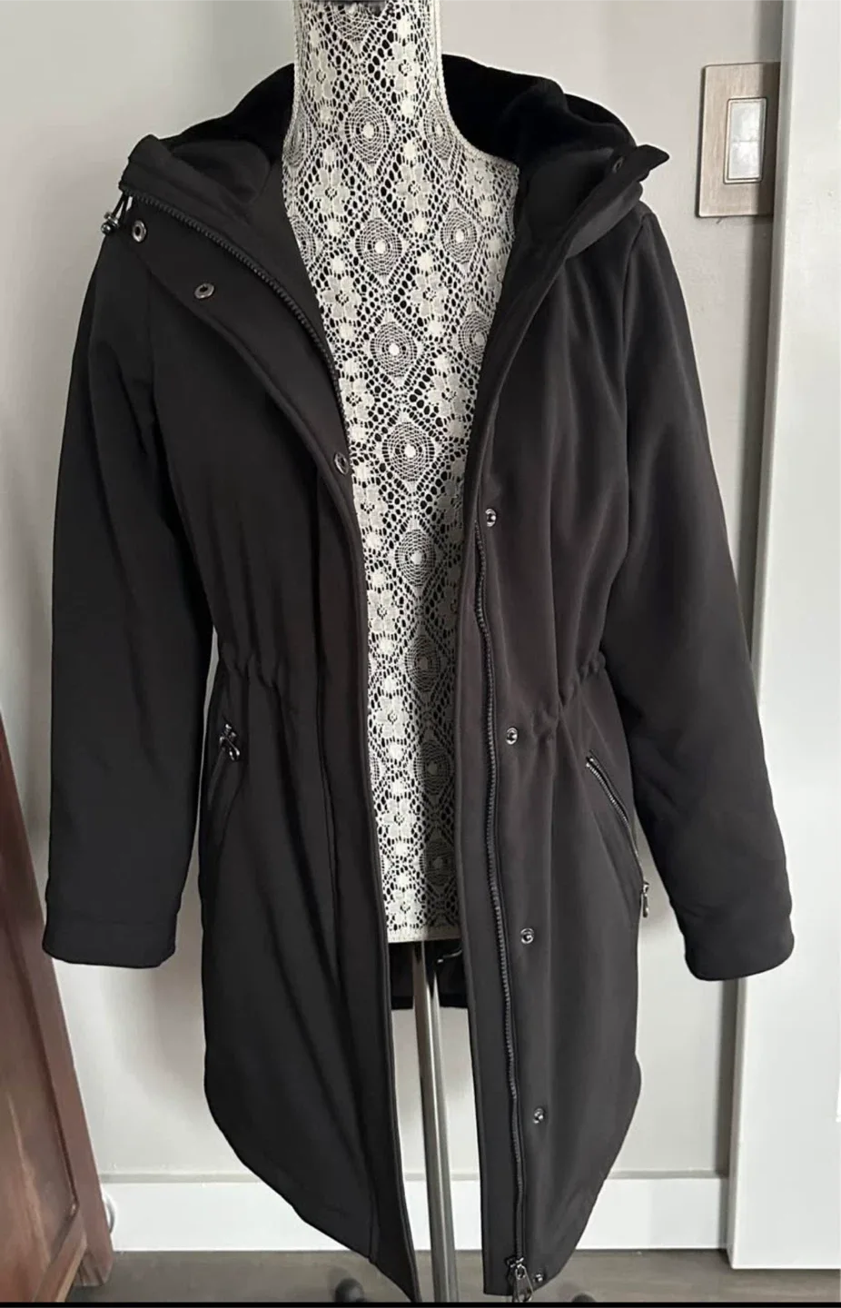 Vero Moda Black Winter Coat - Size S image indicator(2)
