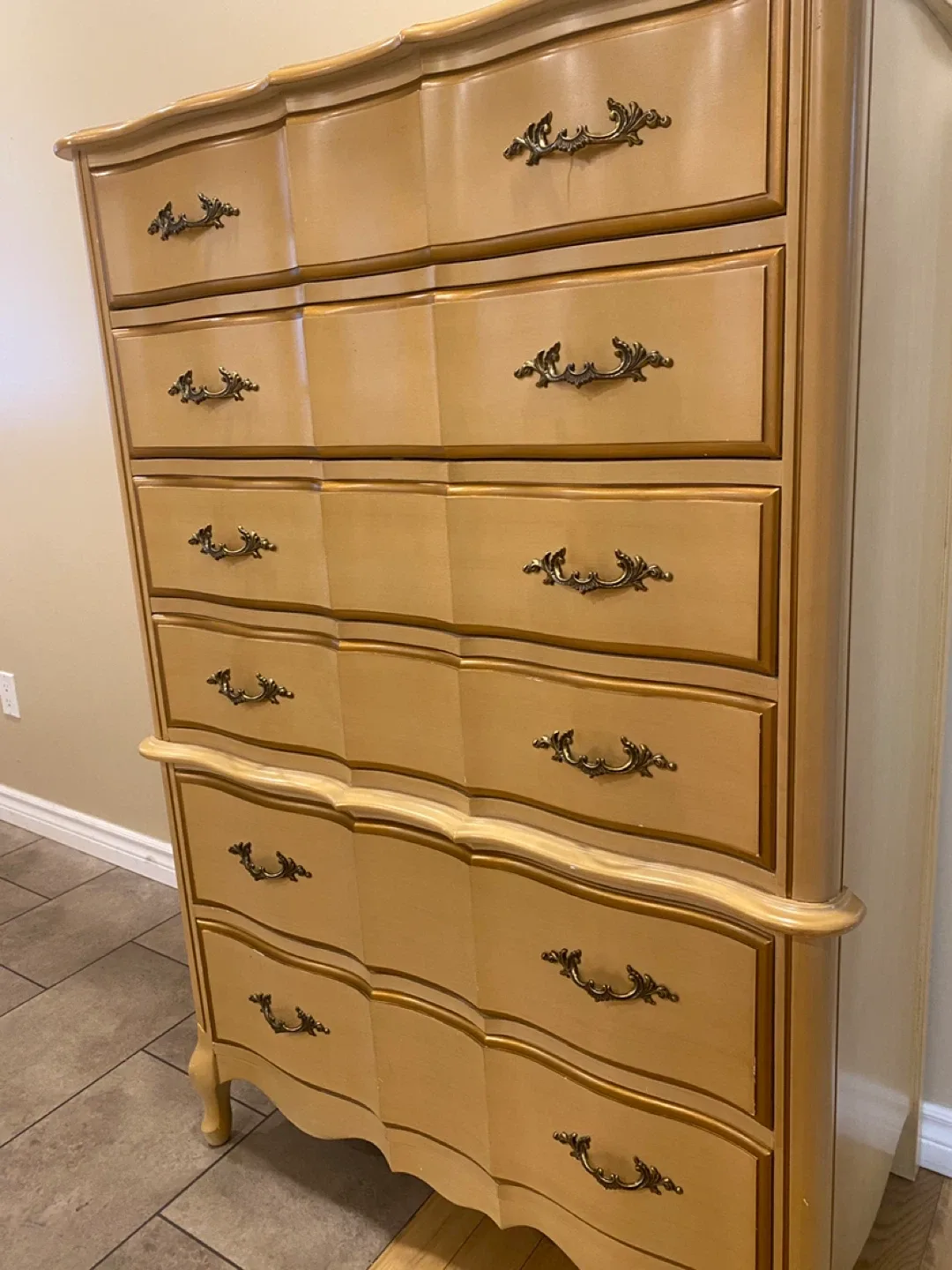 Malcolm Furniture Solid French Provincial Dresser (CAN DELIVER) image indicator(4)