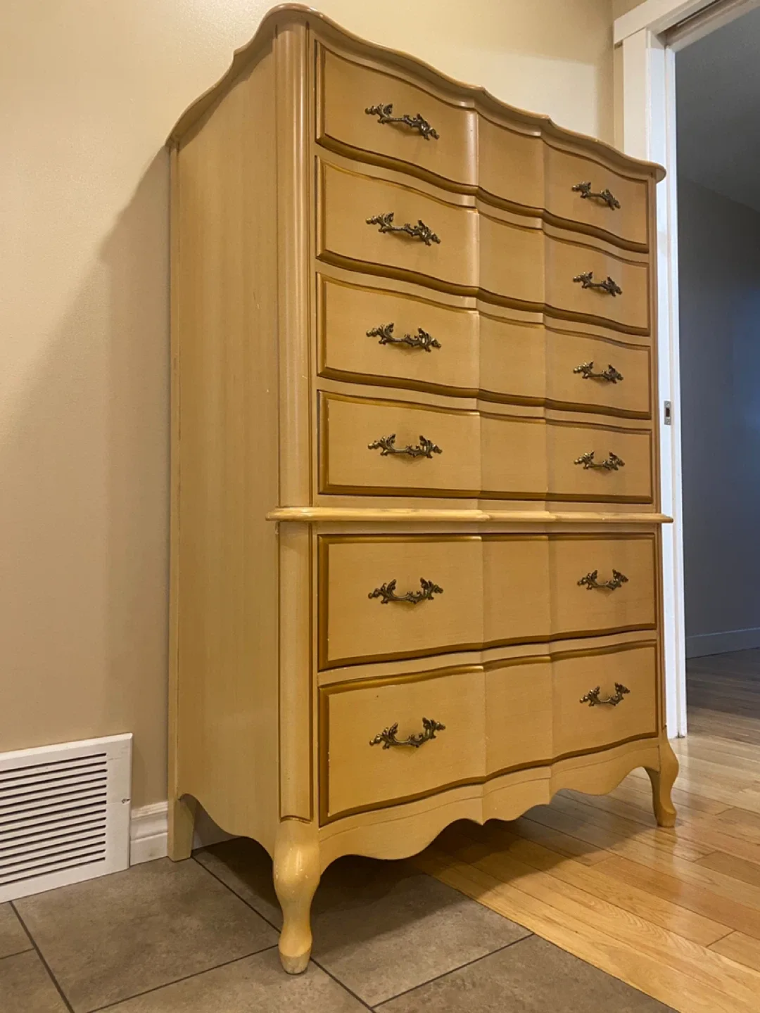 Malcolm Furniture Solid French Provincial Dresser (CAN DELIVER) image indicator(3)