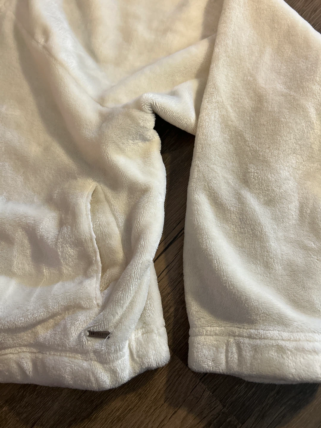 Hollister Cream Fleece Hoodie - Size S - photo 4