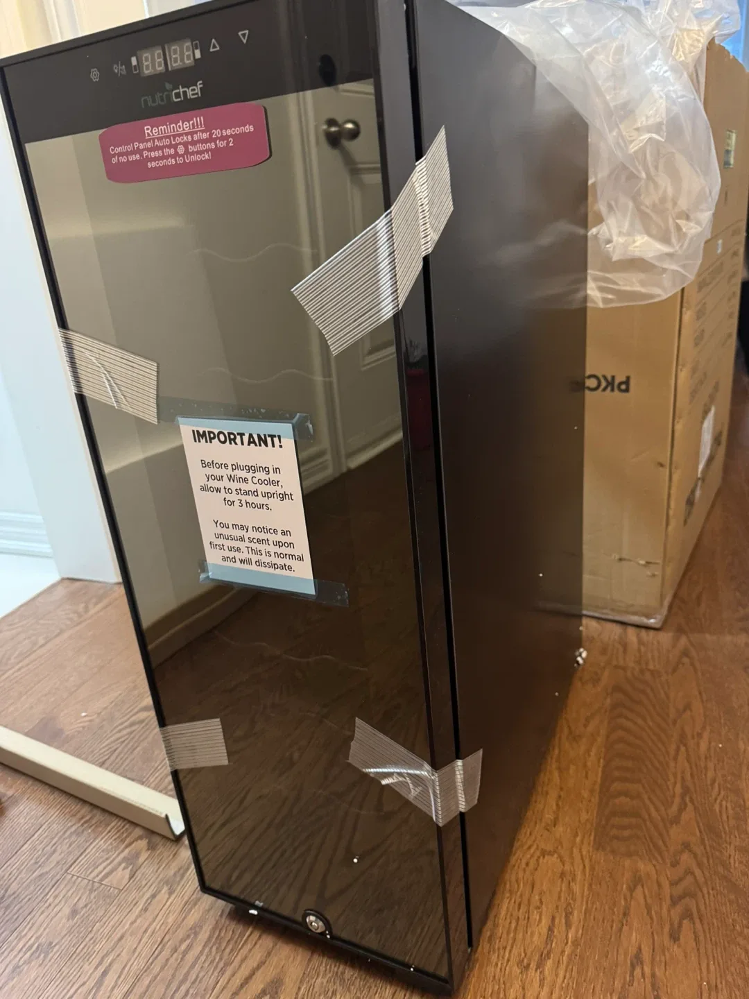 NutriChef 18-Bottle Wine Chiller - Like New! image indicator(2)