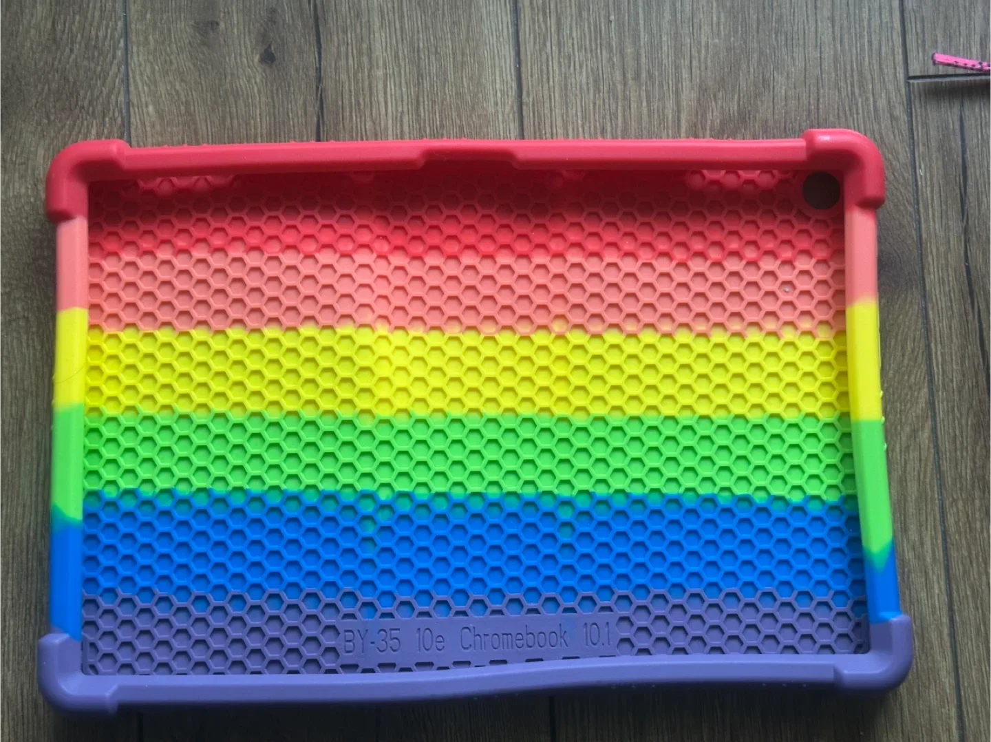 10e Chromebook 10.1 Rainbow Case