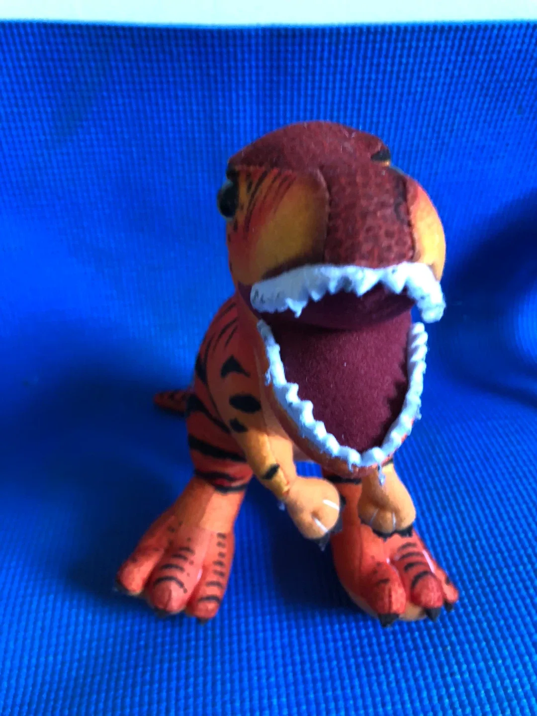 Jurassic World Orange T-Rex Plush image indicator(2)