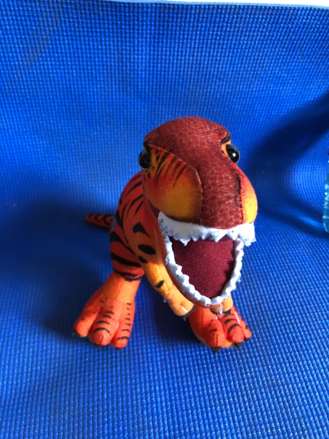 Jurassic World Orange T-Rex Plush image indicator(3)
