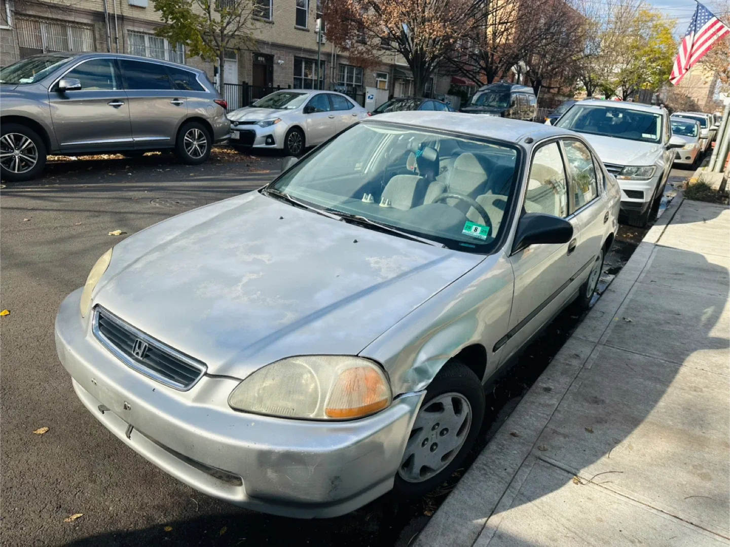 Silver Honda Civic Sedan 1997