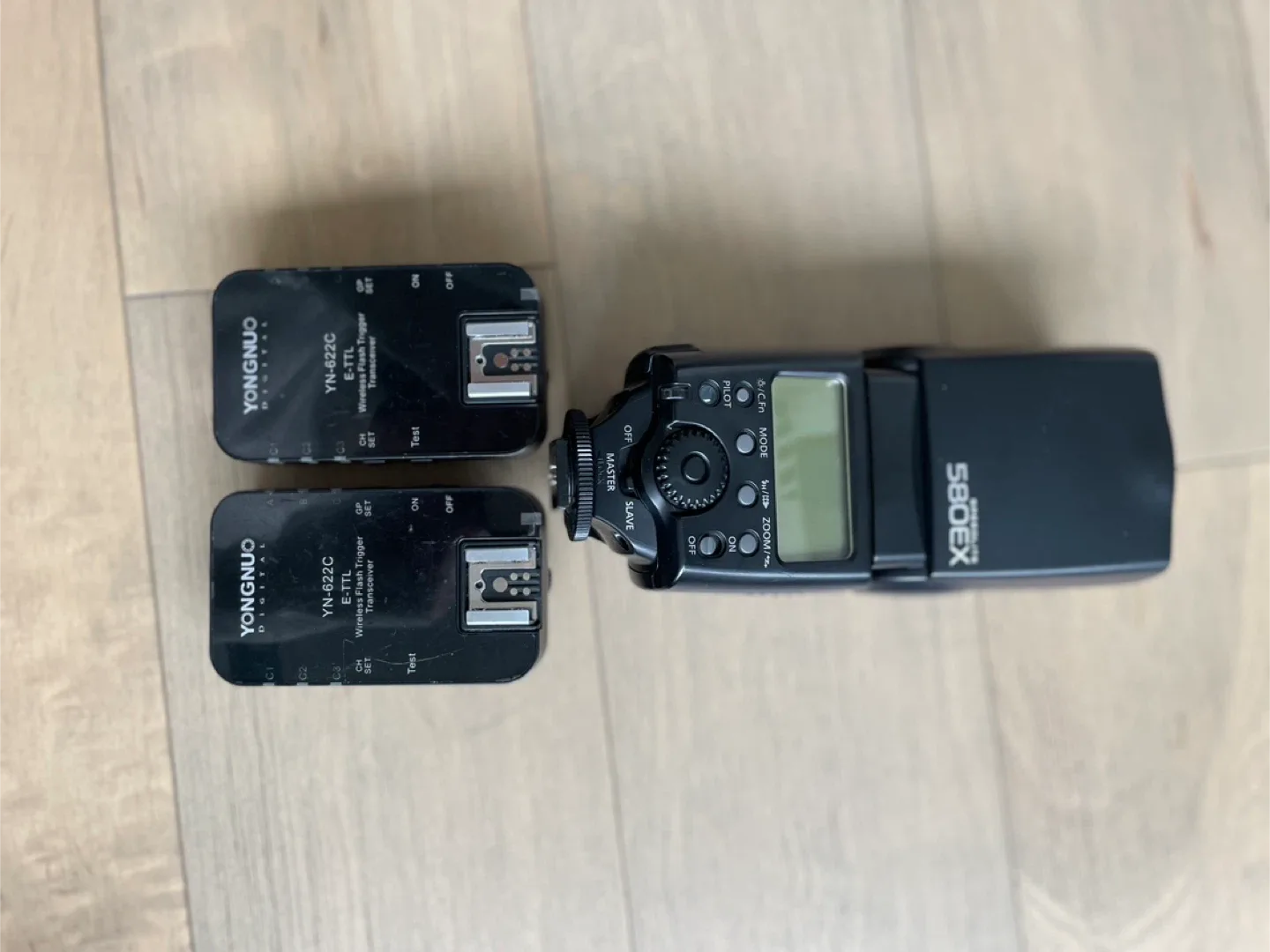 Canon Camera Gear Bundle image indicator(10)