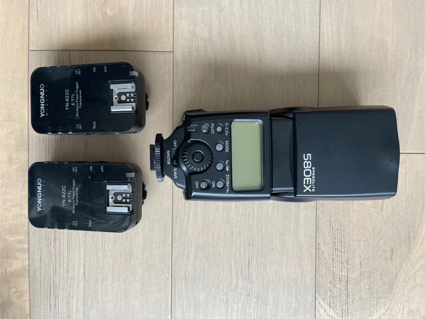 Canon Camera Gear Bundle image indicator(9)