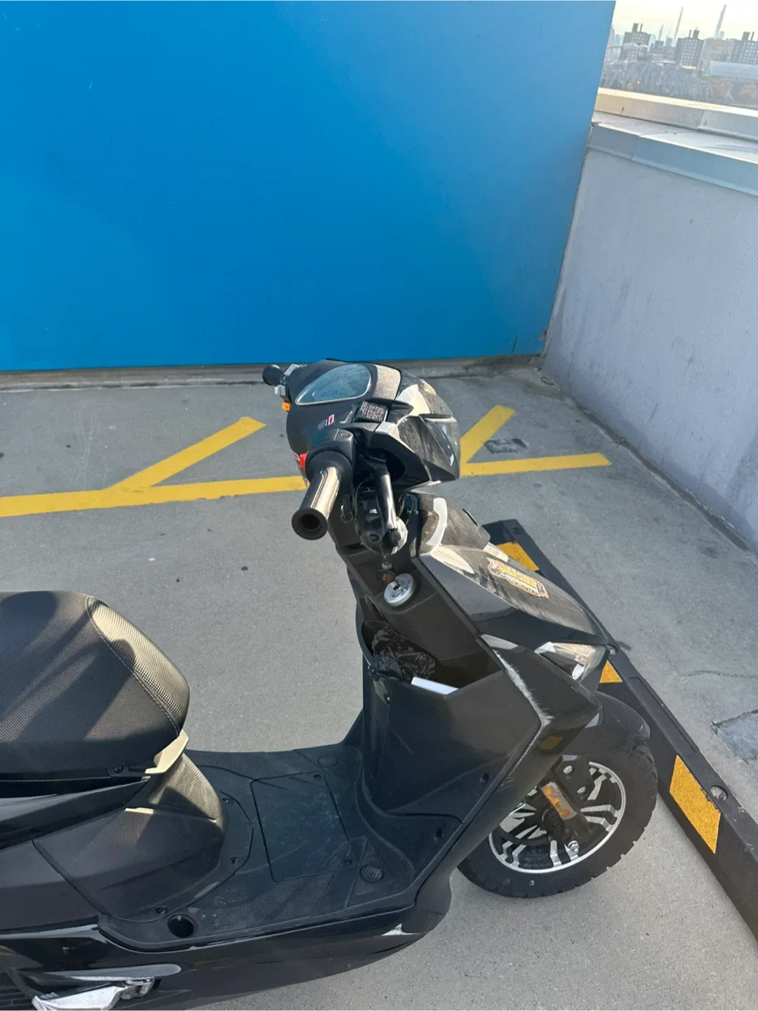 Fly Wing ST-150 Scooter - Black image indicator(4)