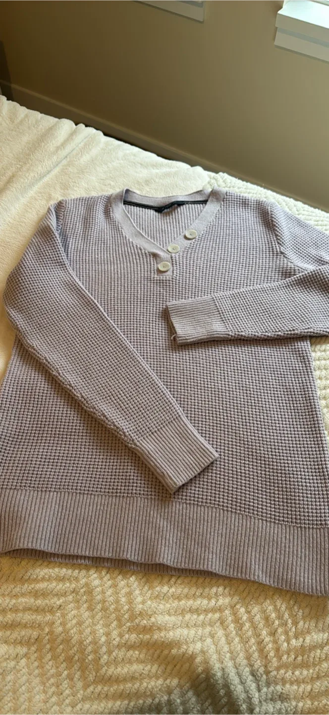 Denver Hayes L/G Lavender Button Sweater image indicator(2)