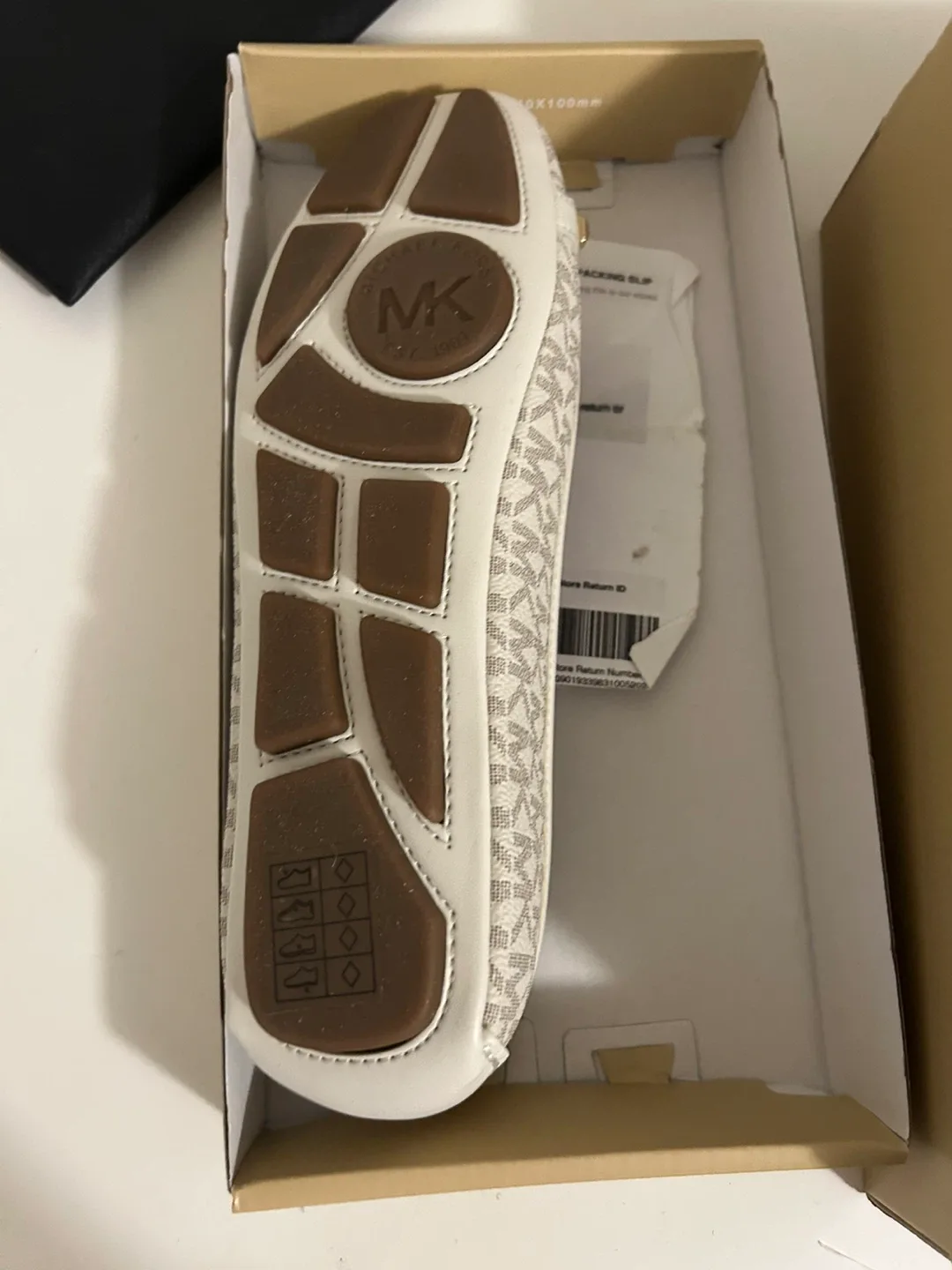 Michael Kors Fulton Moccasin Flats - Size 8.5 image indicator(2)