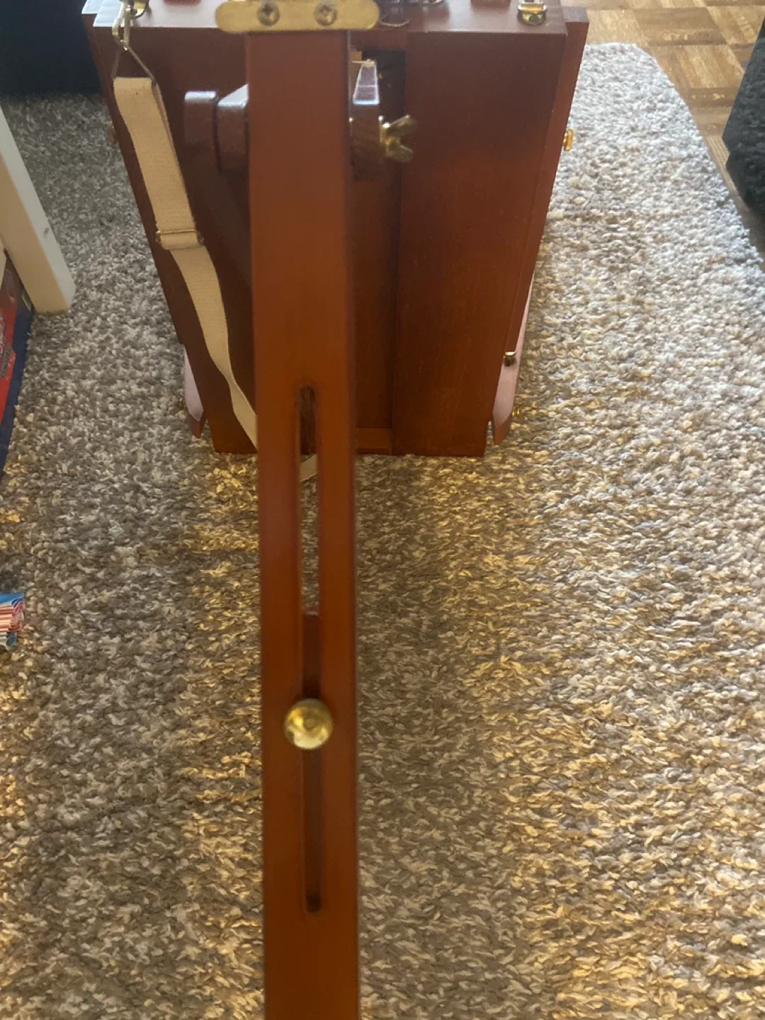 Wooden Artist Easel image indicator(4)