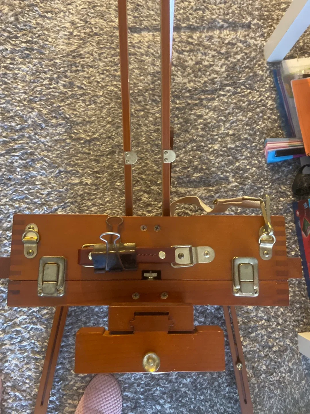 Wooden Artist Easel image indicator(2)