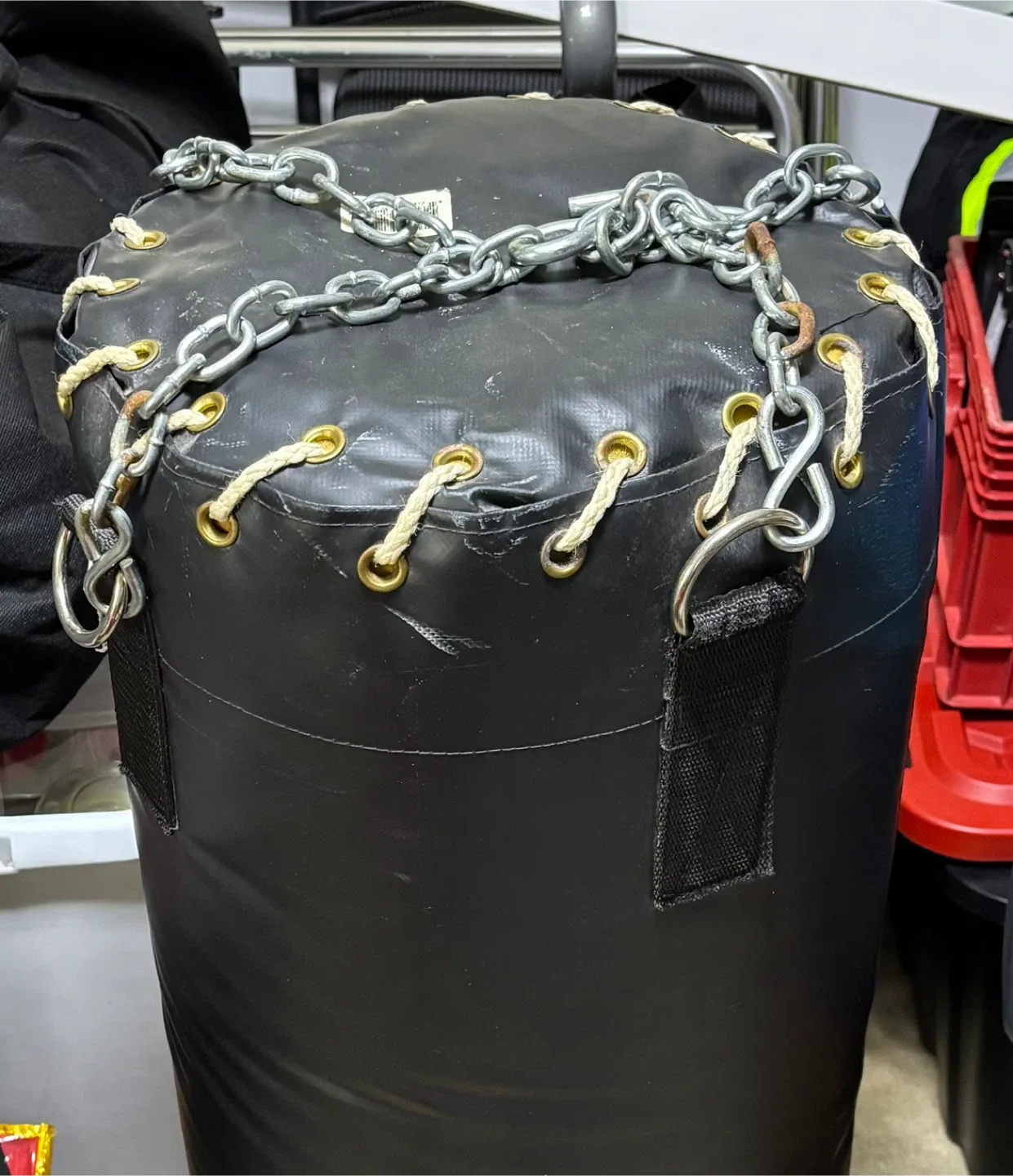 Impact Fitness Black Punching Bag image indicator(3)