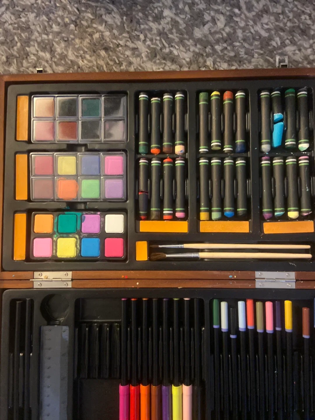 Artist Set with Paints, Crayons, and Pencils image indicator(2)
