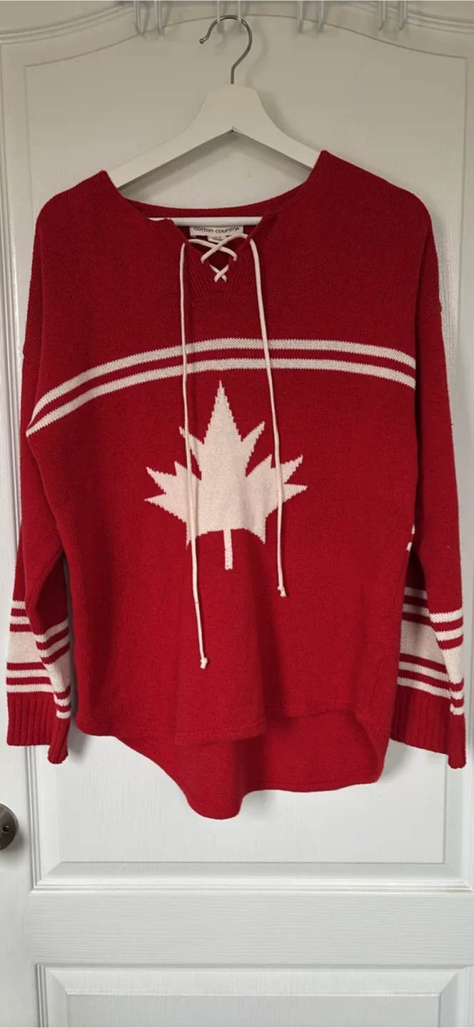 Cotton Country Canada Sweater - Size S